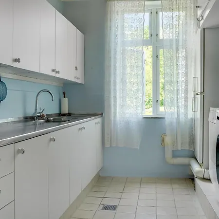 Holiday home 4 Bedroom Beautiful In